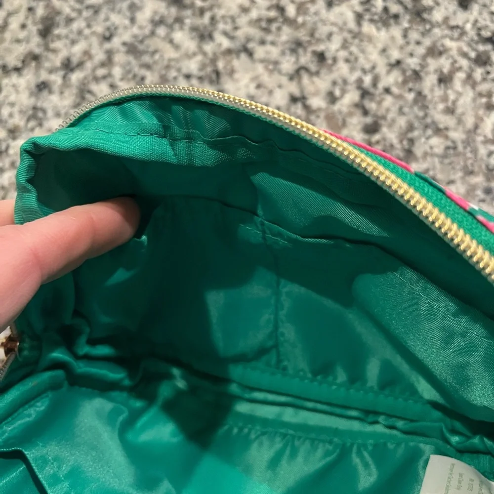 Lilly Pulitzer Green & Pink Floral Crossbody Belt Bag - NWOT - Picture 6 of 10